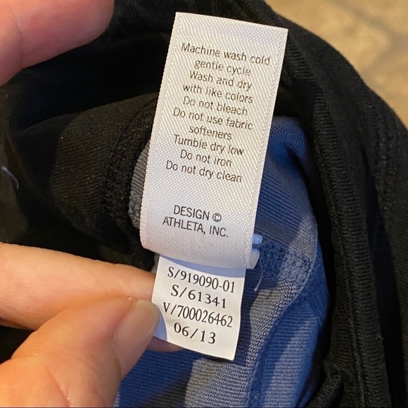 ATHLETA Tennis Skirt with Cropped Leggings-Xsmall - Picture 9 of 10
